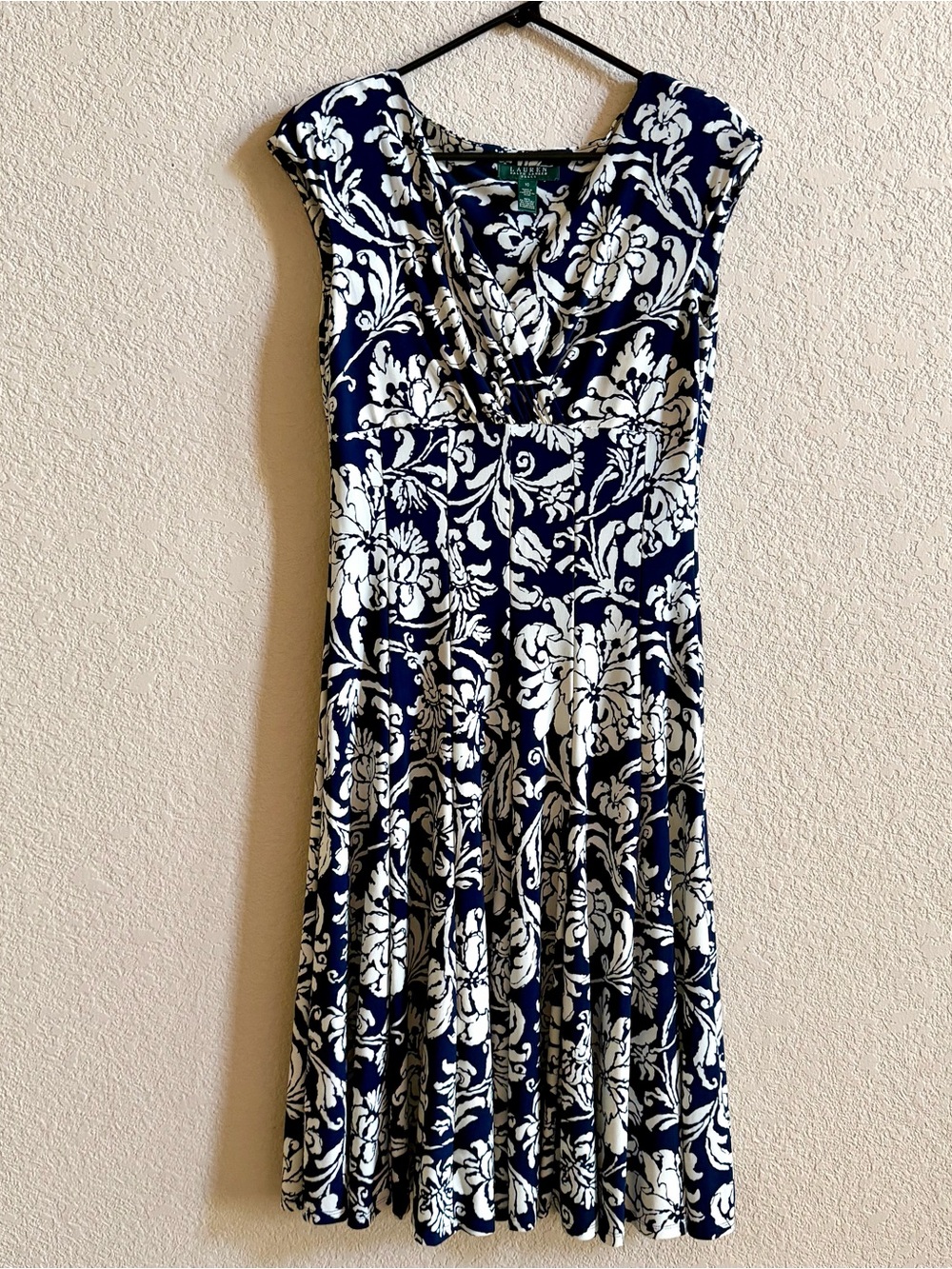 Lauren Ralph Lauren Women’s Size 10 Navy Blue White Fit & Flare‎ Dress V-neck